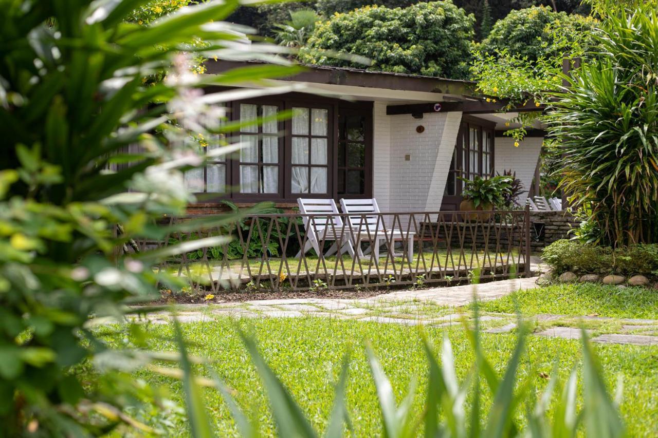 Fish Tail Lodge Pokhara Esterno foto
