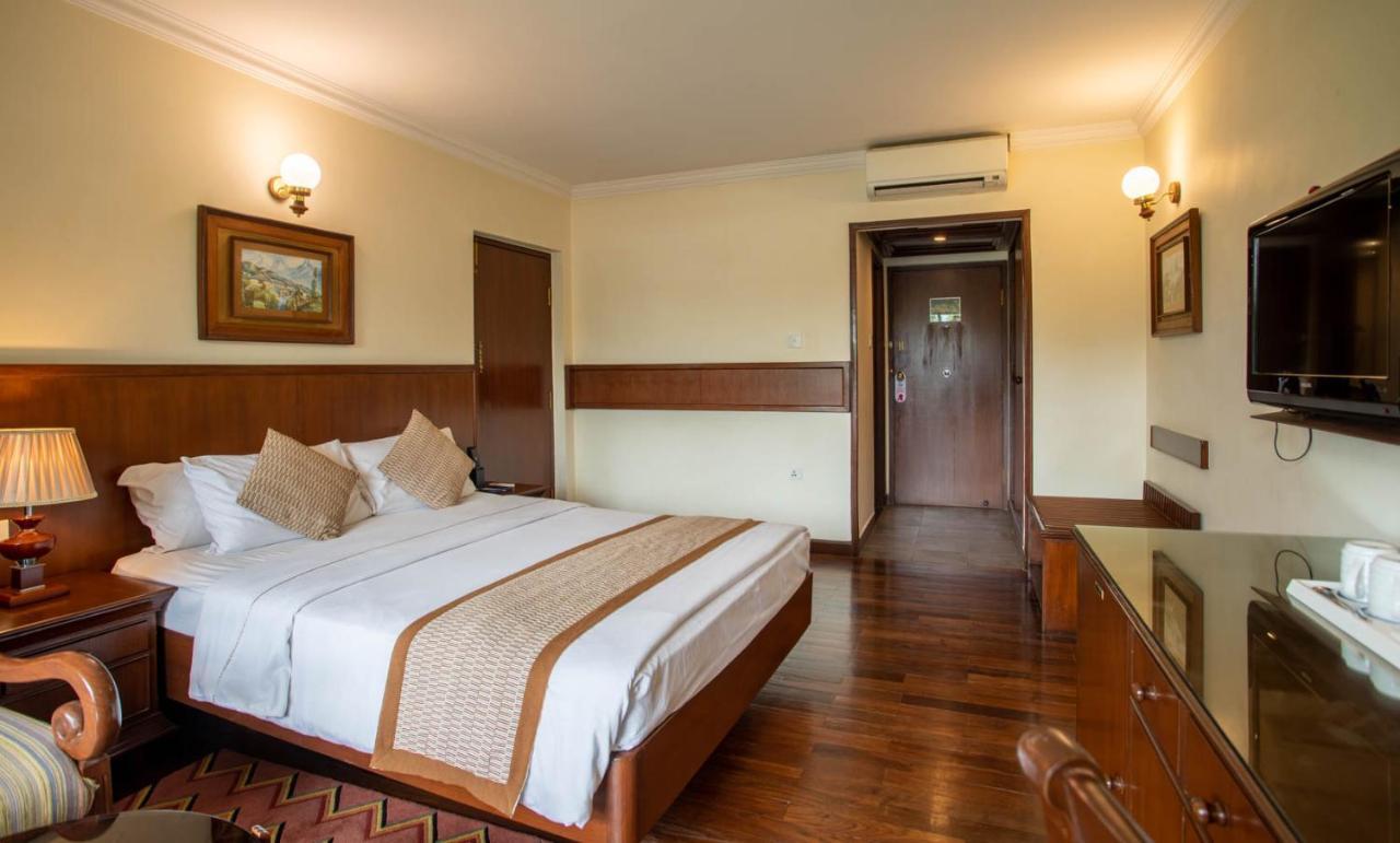 Fish Tail Lodge Pokhara Esterno foto