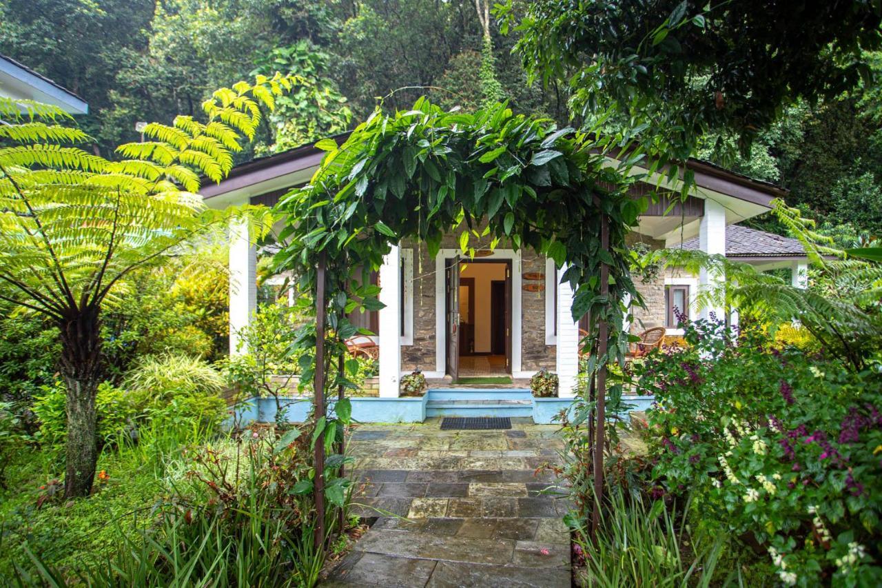Fish Tail Lodge Pokhara Esterno foto