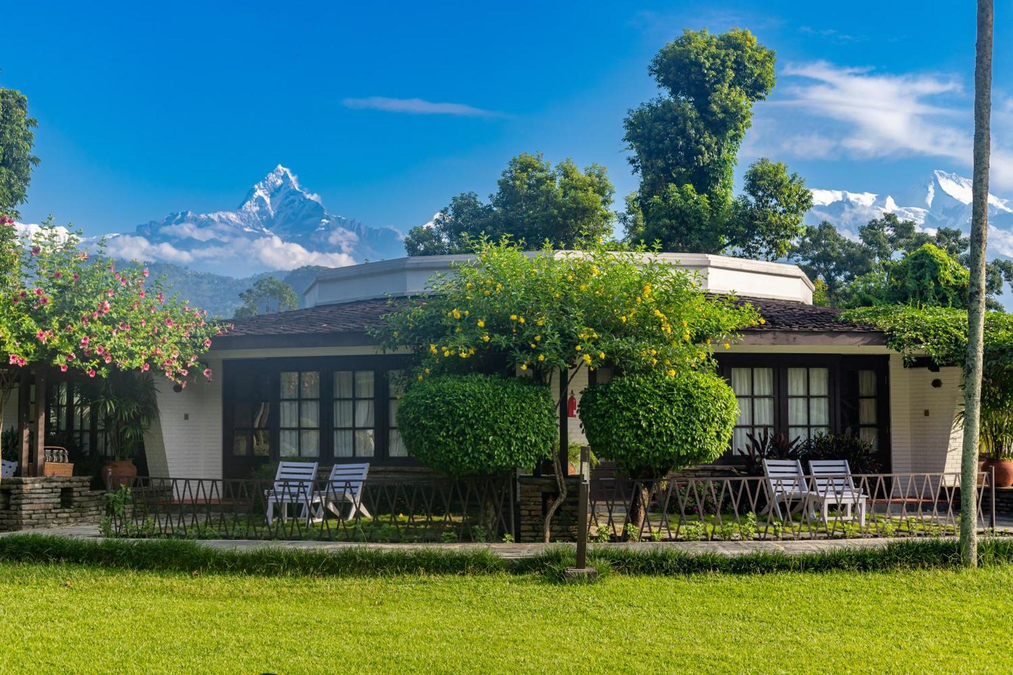 Fish Tail Lodge Pokhara Esterno foto